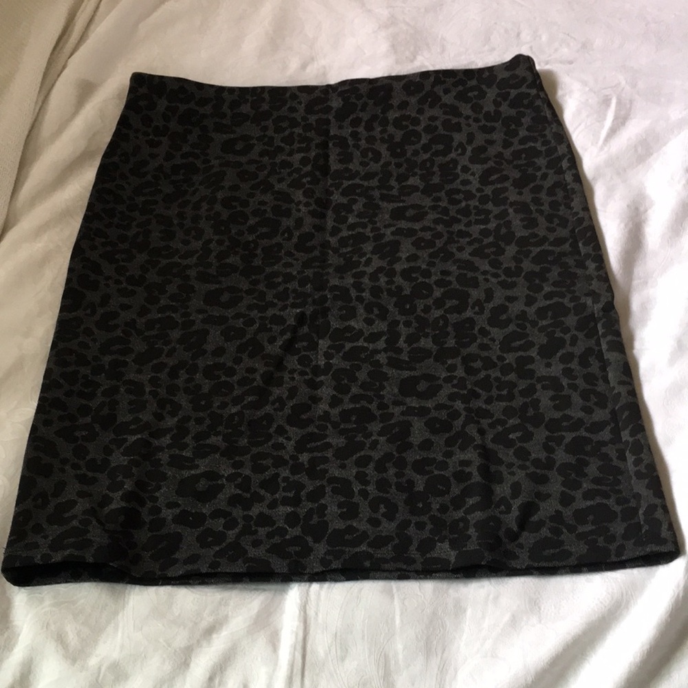 LOFT Black Mini Pencil Skirt for Casual Occasions